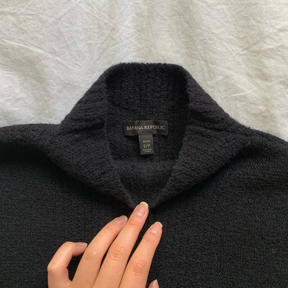 Banana Republic Knit Top (Size: S) - Picture 3 of 4